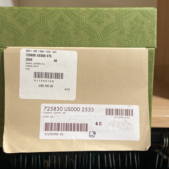 Gucci Interlocking G Cut-Out Slide Sandals - Picture 4 of 6